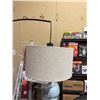Image 3 : 70 in Tall Black Arc Floor Lamp