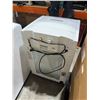 Image 8 : GE Spacemaker Clothes Washer GSLS1100D0WW