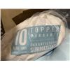 Image 3 : Martha Stewart 3-Inch Memory Foam King Topper