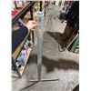 Image 2 : TASK T-Square Aluminum Ruler 48 Inch