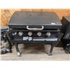 Image 2 : Blackstone 4-Burner Gas Griddle With Lid