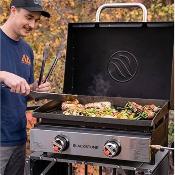 Blackstone 22" Tabletop Griddle with Hood