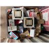Image 2 : Bulk Lot of Food and Kitchen Items