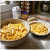 Image 1 : Fennec Sliced Peaches 30lb Case