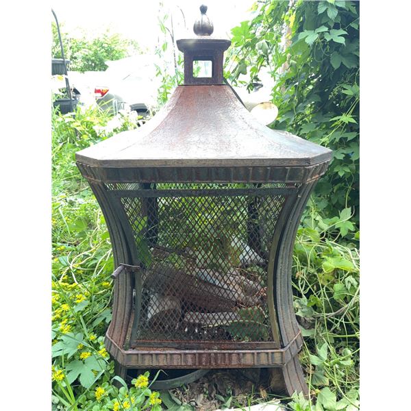 Square Metal Mesh Outdoor Fire Pit with Chimney Top
