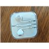 Image 6 : Apple Pack With iPad 2, iPad Mini, iPhone SE, EarPods, USB Drive
