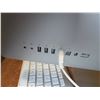 Image 4 : Apple iMac with Wireless Keyboard and Magic Mouse
