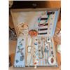 Image 2 : Costume Jewellery, Watches, Accessories, and Boxes