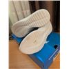 Image 4 : Home Fitness Bundle: Yoga Mat, New Skechers Shoes, Scale, Weights