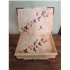 Image 17 : Robin Ornate Table Clock, Magnifier, Notebook, Sachets, and Butterfly Book-Box