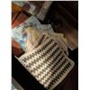 Image 16 : Crafting, Needlework, and Stationery Lot