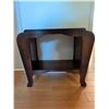 Image 3 : Wooden End Table with Open Shelf and Side Magazine Racks