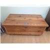 Image 2 : Solid Wood Blanket Chest with Assorted Linens