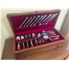 Image 2 : Birks Regency Plate Stainless Steel Flatware Set with Chest