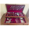 Image 5 : Birks Regency Plate Stainless Steel Flatware Set with Chest