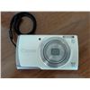 Image 3 : Canon PowerShot A570 IS and Canon PowerShot A2200 Digital Cameras