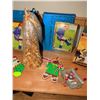 Image 12 : Christmas Decor, Candle Holders, Ornaments, and Tins