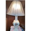 Image 1 : Ceramic Table Lamp With Cottage Scene and Cream Shade