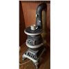 Image 2 : Comfort Miniature Electric Cast Iron Stove Lamp