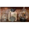 Image 1 : Decorative Household Items Assortment