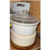 Image 3 : CorningWare Bakeware and Pyrex Measuring Cups