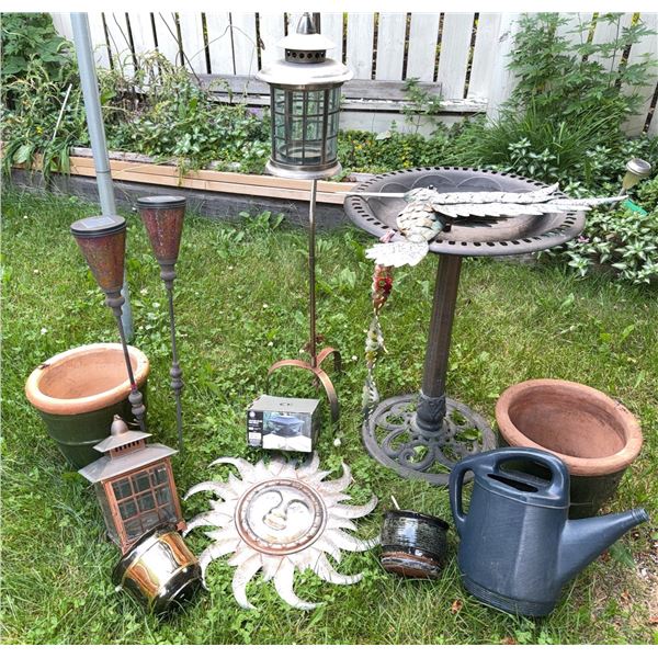 Outdoor Garden Decor and Accessories Lot