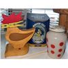 Image 4 : Kitchenware Lot with Ceramic Roosters, Teapot, Salt Shaker, and Decor