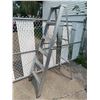 Image 2 : Aluminum 6-Step Folding Ladder