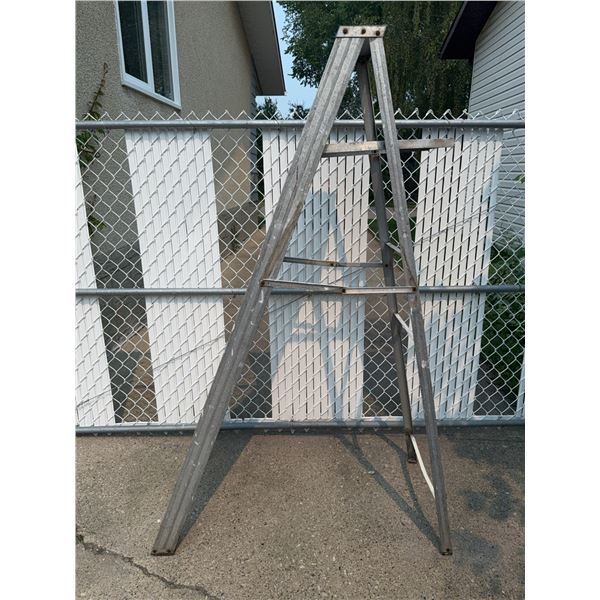 Wooden Folding Step Ladder, 6 Step