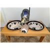 Image 2 : Pet Feeding Station, Pooper Scooper and Leash Hooks Set