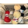 Image 3 : Yarn, Craft Supplies, and Singer Handy Stitch