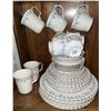 Image 2 : Royal Albert Memory Lane Bone China Dinnerware Set