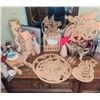 Image 1 : Holiday Decor and Wooden Crafts Supplies