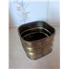 Image 5 : 3: Rogers Golden Syrup Tin, Stoneware Pot, Brass Cup