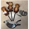 Image 2 : Lot: Rhythm Clock, Ceramic Elephant Bookends, Animal Picks, Bird Figurines