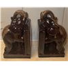 Image 4 : Lot: Rhythm Clock, Ceramic Elephant Bookends, Animal Picks, Bird Figurines