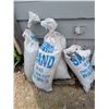 Image 1 : 4 18 KG Bags of Sand, Lizard Buster Brand