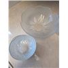 Image 10 : Autumn Leaf Decor Lot: Bowl Set, Glassware, Napkins