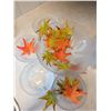 Image 8 : Autumn Leaf Decor Lot: Bowl Set, Glassware, Napkins