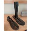 Image 6 : Collectibles Lot with Metal Shoe Forms and Accessories