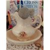 Image 4 : Large Assortment of Craft Supplies, Decorations and Books, Shelf Not Included
