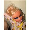 Image 4 : 4 Dolls with Assorted Clothing and Accessories