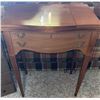 Image 6 : Singer Model 401A Sewing Machine with Cabinet and Drawers