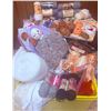 Image 1 : Craft Lot With Yarn, Doll Heads, Patterns, Fabric, Batting