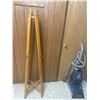 Image 4 : Wood Coat Tree, Chrome Garment Rack and Carpet Rug Samples