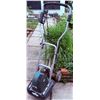 Image 5 : Yardworks Electric String Trimmer and Reel Mower