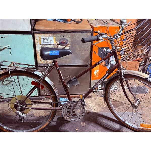 Free Spirit FS 400 10-Speed Bicycle with Basket and Rear Rack