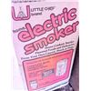 Image 3 : Little Chief Home Electric Smoker with Red Fuel Tank