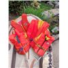 Image 3 : Inflatable Boat With Oars, Life Jackets, Pump, And Boat Cushions