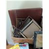 Image 3 : Photo Albums, Frames, Supplies and 16GB USB Drive